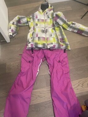 Women's Neon Plaid Ski Large Jacket with Bright Pink Snow Medium Pants